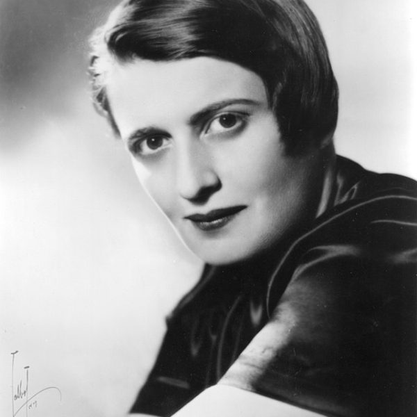 640px-Ayn_Rand_(1943_Talbot_portrait)