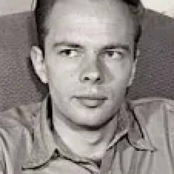 Philip_K_Dick_in_early_1960s_photo_by_Arthur_Knight_02_cropped